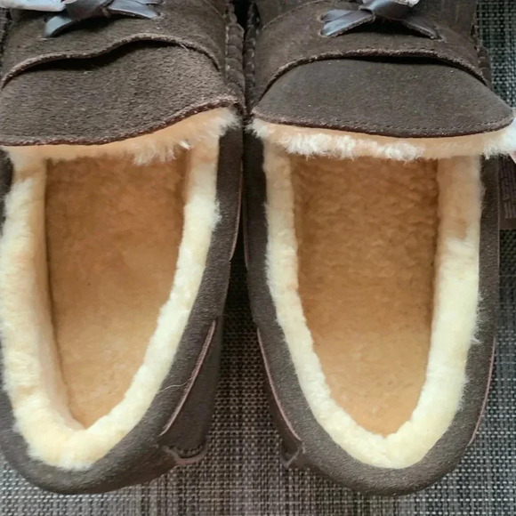 Lamo Sheepskin CM1741-CNT-11
Mens Edwin Driving Moccasin - Chestnut Size 11 - Picture 5 of 9